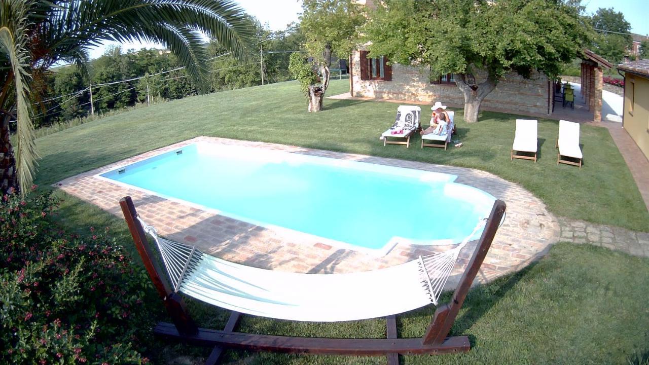 Castelbellino Agriturismo La Vecchia Fonte מראה חיצוני תמונה