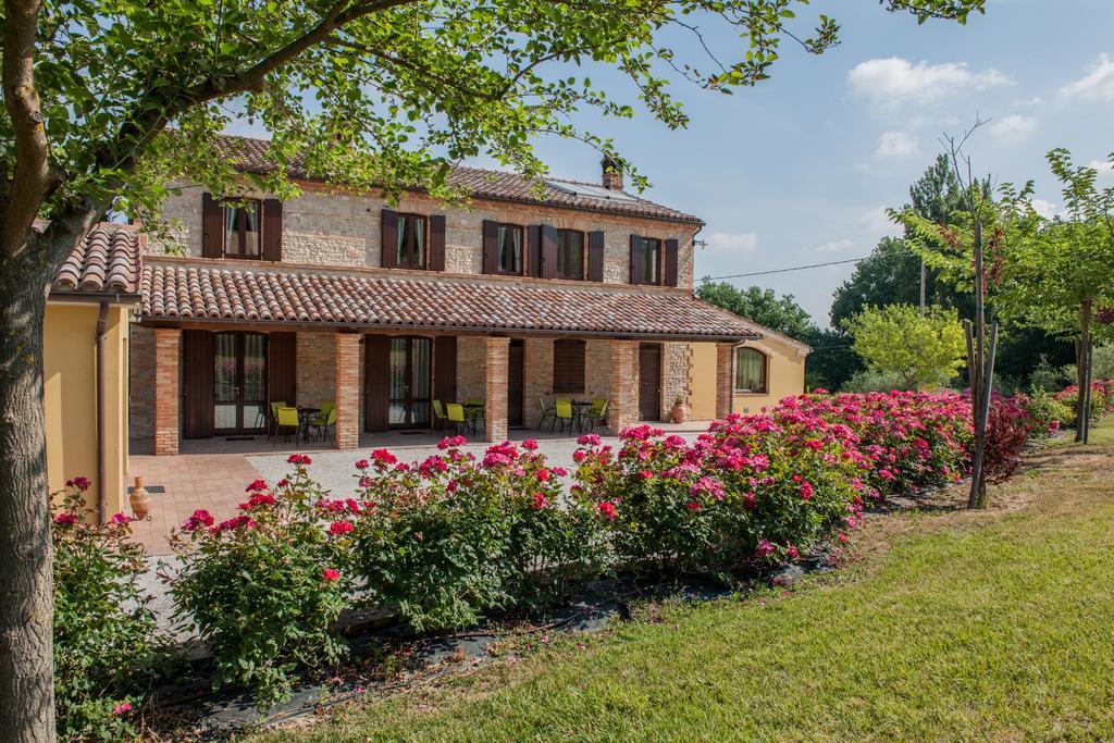 Castelbellino Agriturismo La Vecchia Fonte מראה חיצוני תמונה